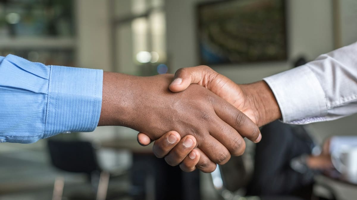 How to Get Clients on LinkedIn: A Step-by-Step Guide