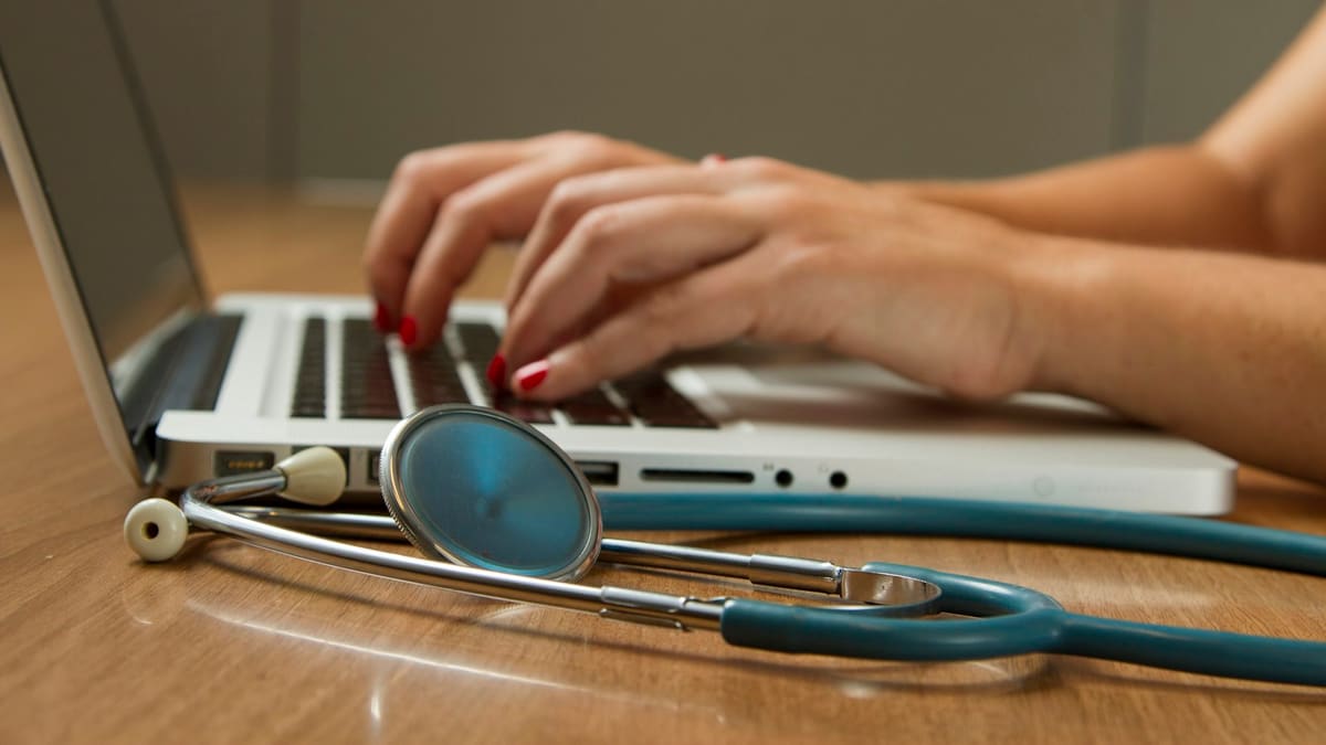 Passive Income for Doctors: 6 Options Compared